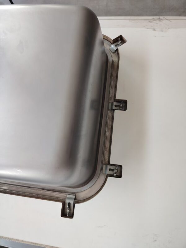 Under mouted fittings - Image 3
